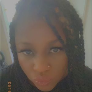 Meet your Posher, Deangela